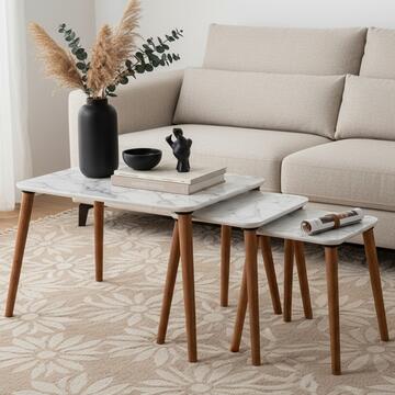 Se 3 tavolini in legno rettangolari con piano in finitura marmo chiaro