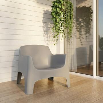 Poltrona da Esterno in Polipropilene Impilabile Grigio Chiaro con Braccioli Ibiza 79x74 h70 cm